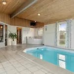 Сasa de vacaciones Cozy Home In Vestervig With Sauna
