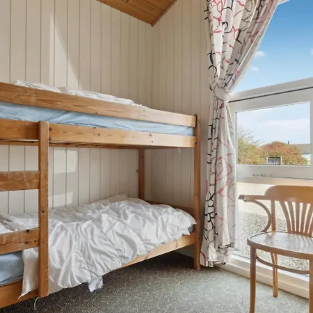 Gorgeous In With Indoor Swimming Pool *